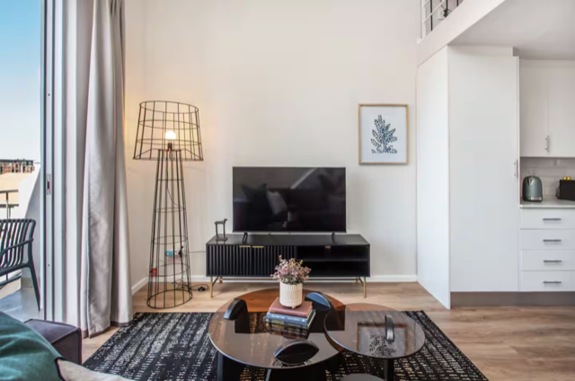 To Let 1 Bedroom Property for Rent in Oranjezicht Western Cape